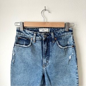 Abercrombie & Fitch Acid Wash Curve Love High Rise Skinny Jeans - Size 25 / 0R